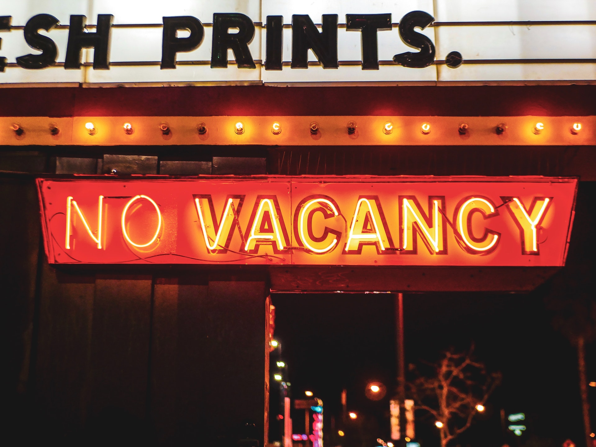 no-vacancy-neon-light-sign-2057184